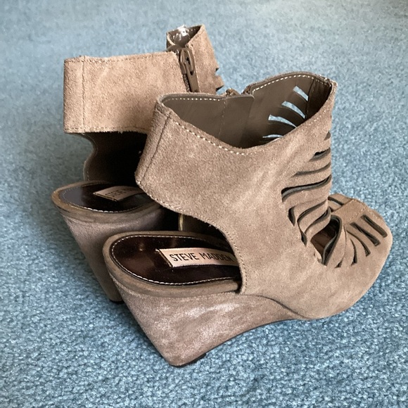 Steve Madden Pitera Wedges - Picture 3 of 11